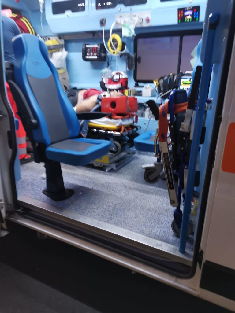 incidente a2 moto sull'asfalto