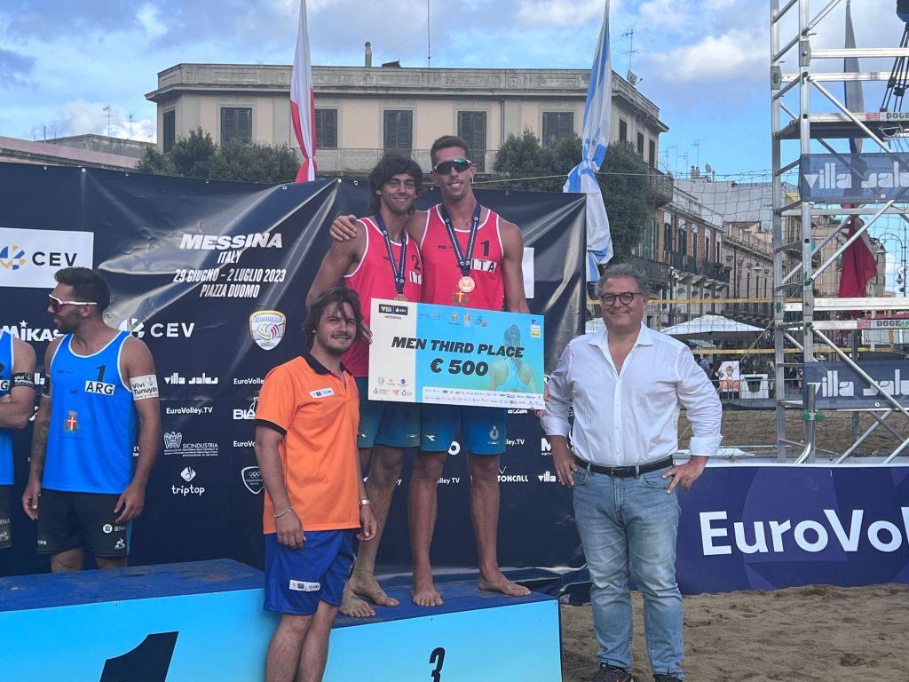 premiazione me uomini