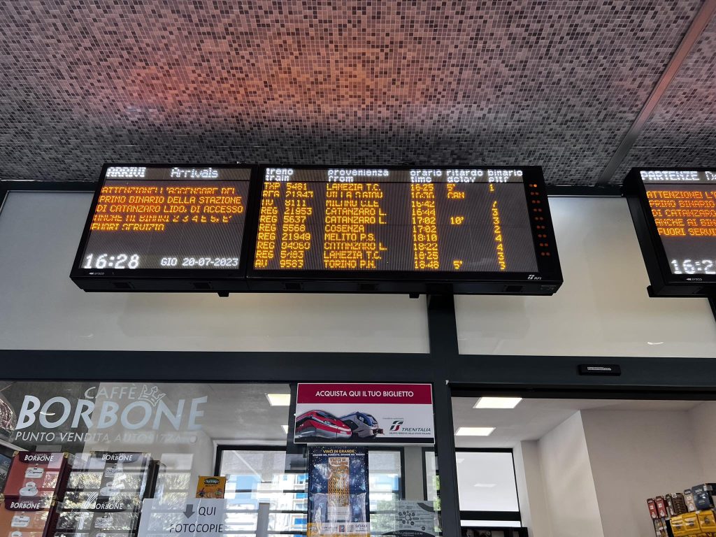 treni stazione reggio calabria