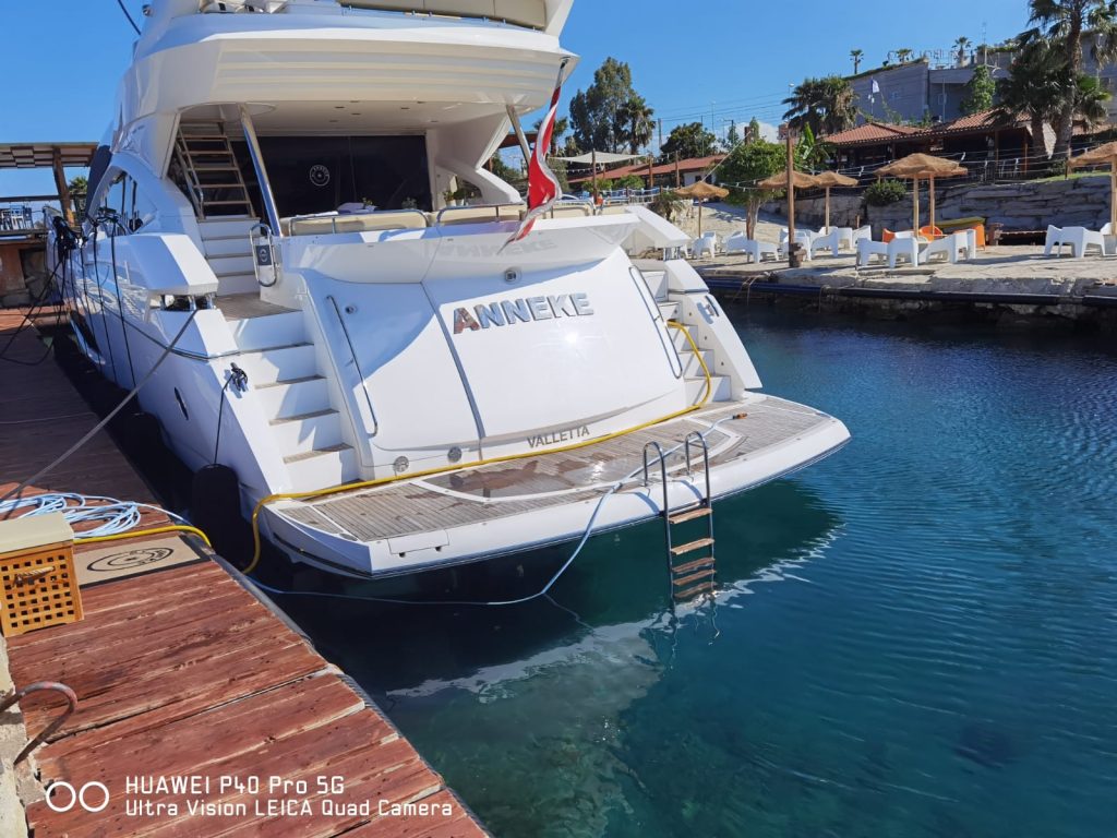 yacht nick scali