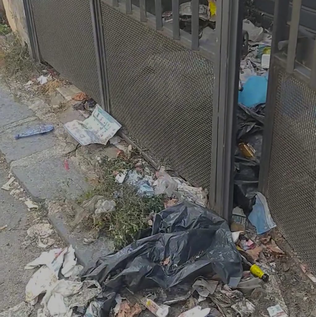 via comunale messina spazzatura