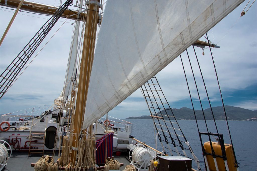 Nave Palinuro (2)
