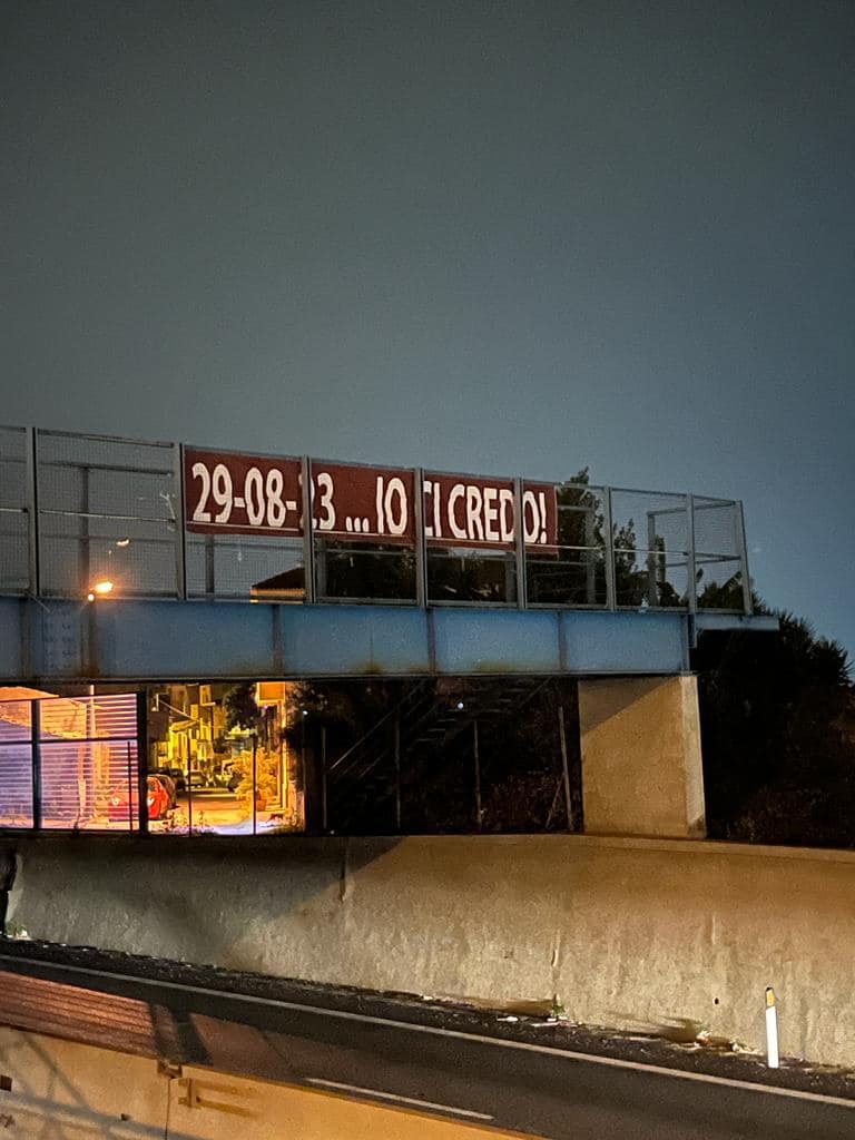 Striscione ultras Reggina in vista del Consigli di Stato
