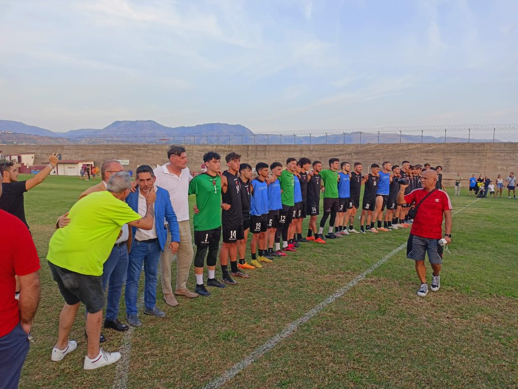 Tifosi Reggina al Sant'Agata