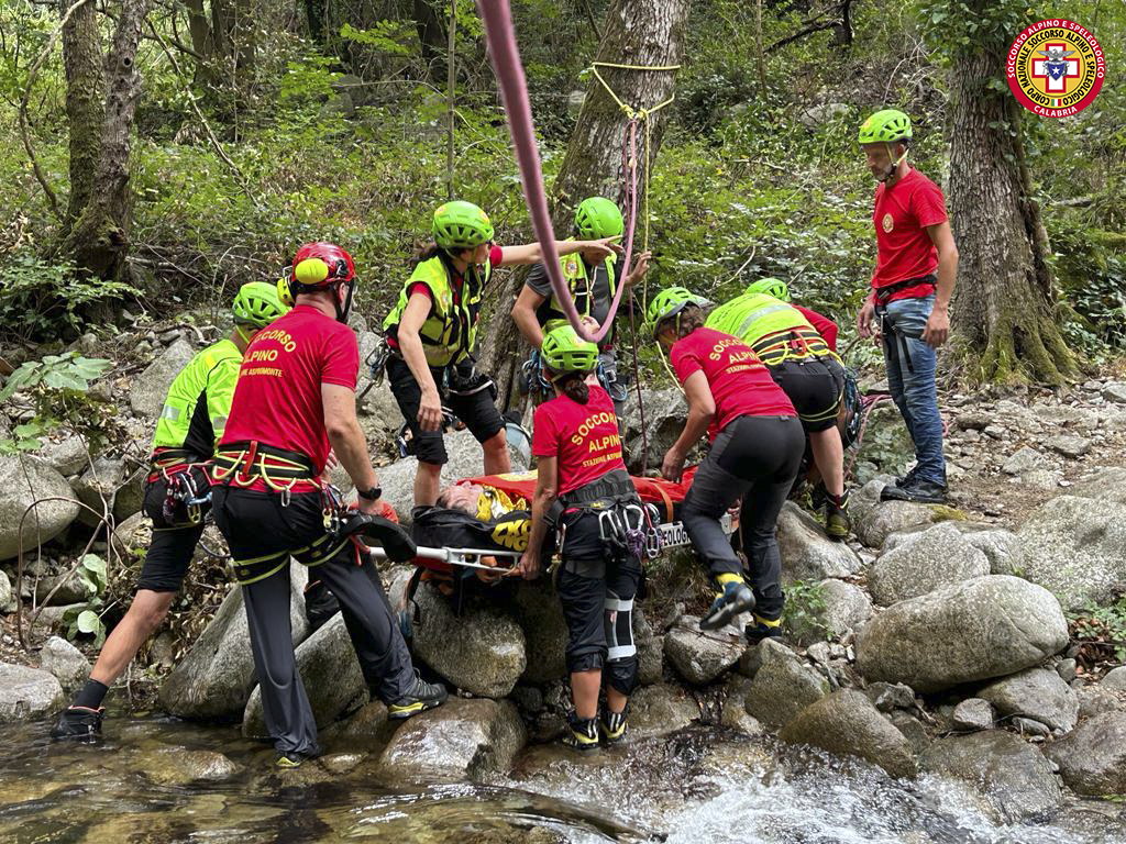 Bivongi: uomo soccorso dopo una rovinosa caduta
