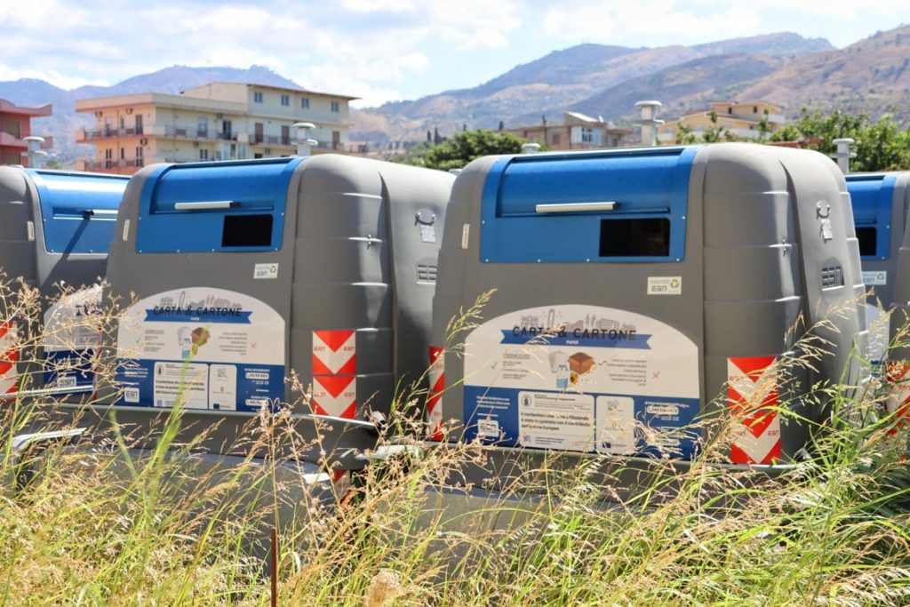 nuovi cassonetti reggio calabria