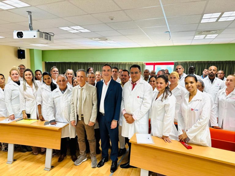 occhiuto - medici cubani 4