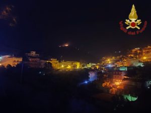 incendio Messina Acquaficara