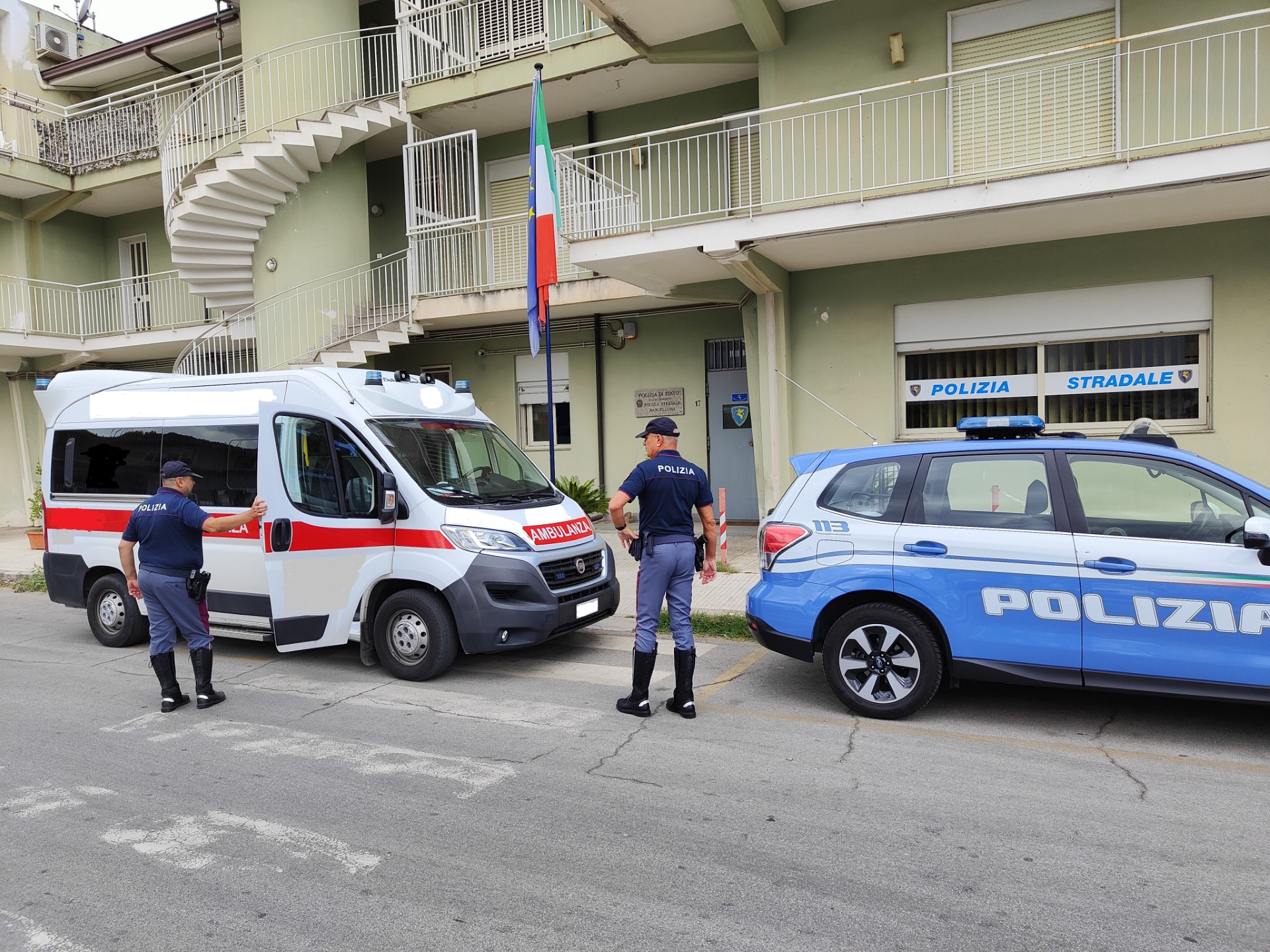 Polizia Stradale Sequestro Ambulanza