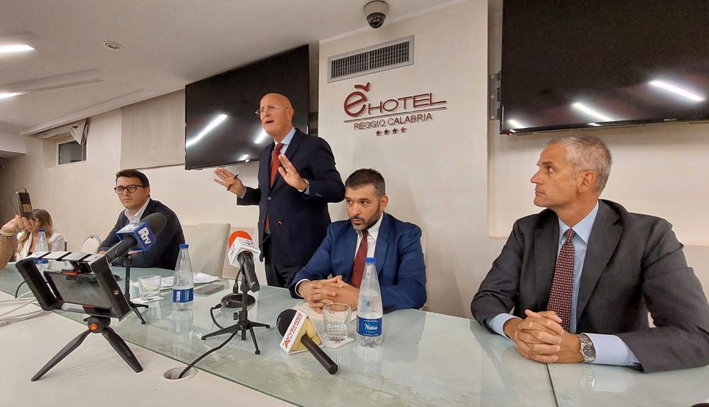 dirigenza nuova reggina fenica amaranto