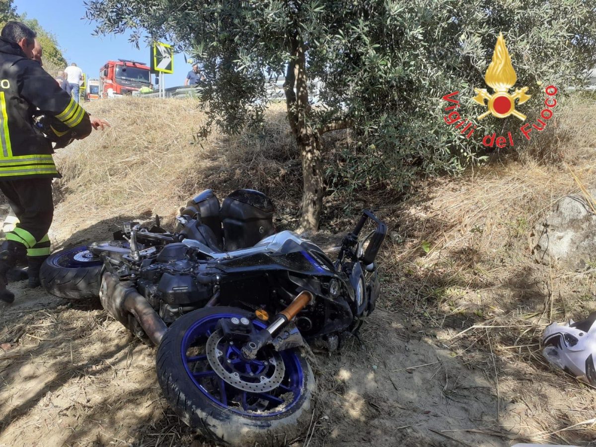 Drammatico incidente sulla statale 107 in Calabria, un morto e traffico ...