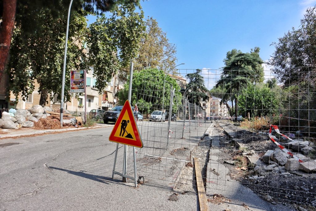 pista ciclabile viale Aldo Moro