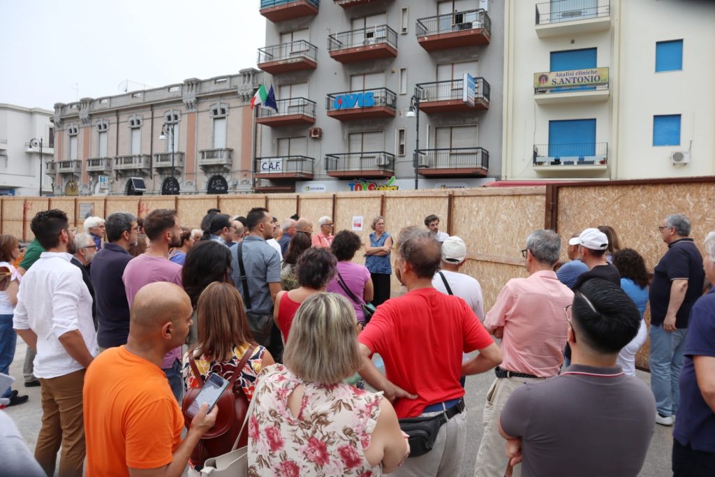 scavi piazza garibaldi reggio