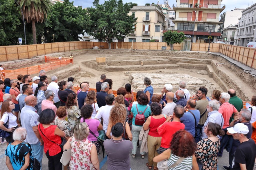 scavi piazza garibaldi reggio