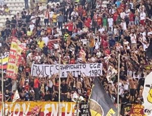striscione tifosi messina