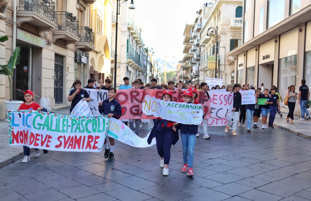 Manifestazione studenti galilei - pascoli
