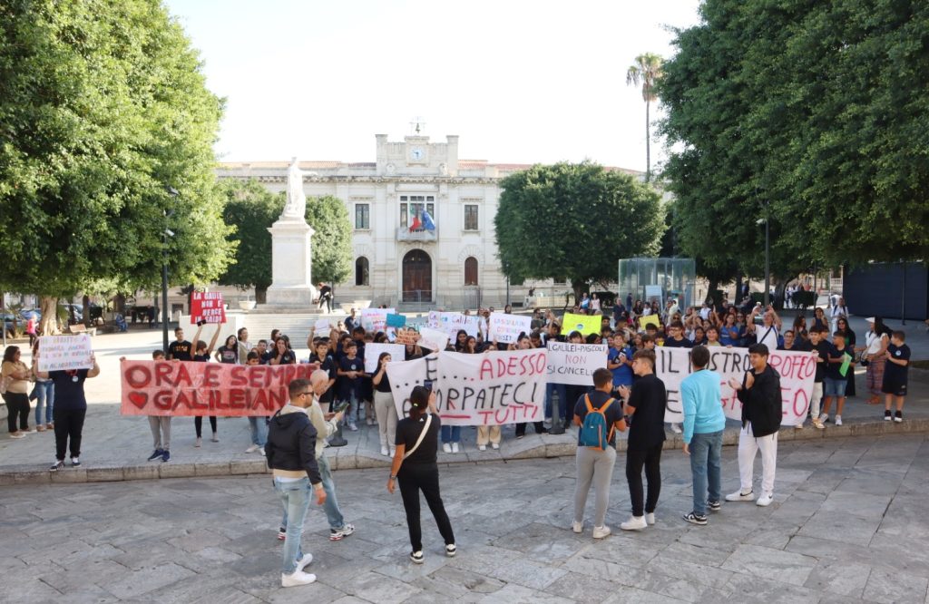 Manifestazione studenti galilei - pascoli