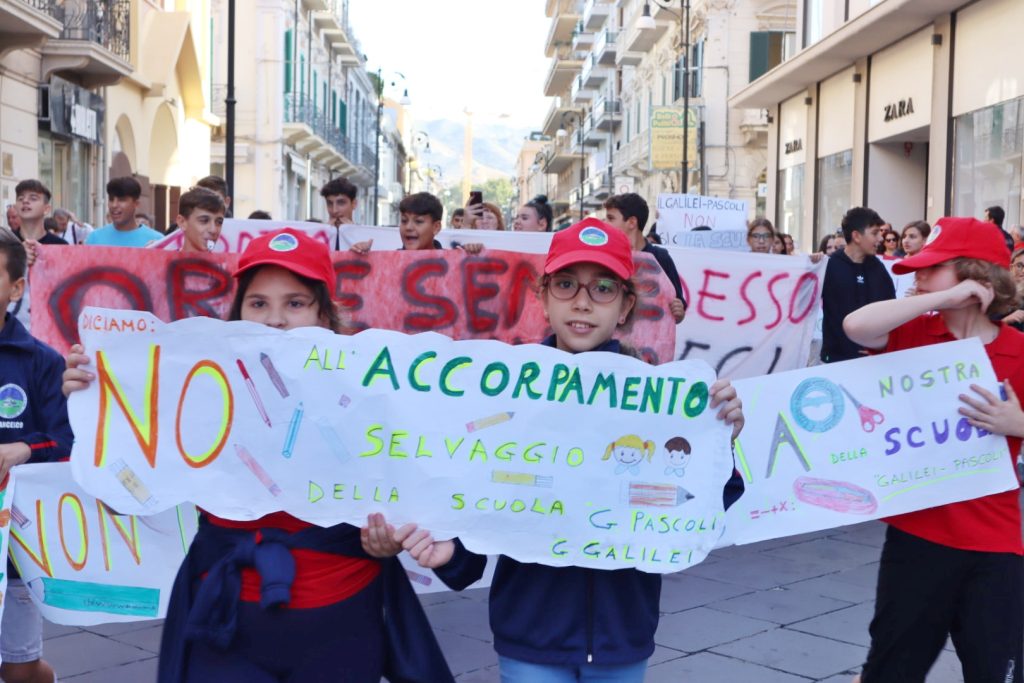 Manifestazione studenti galilei - pascoli