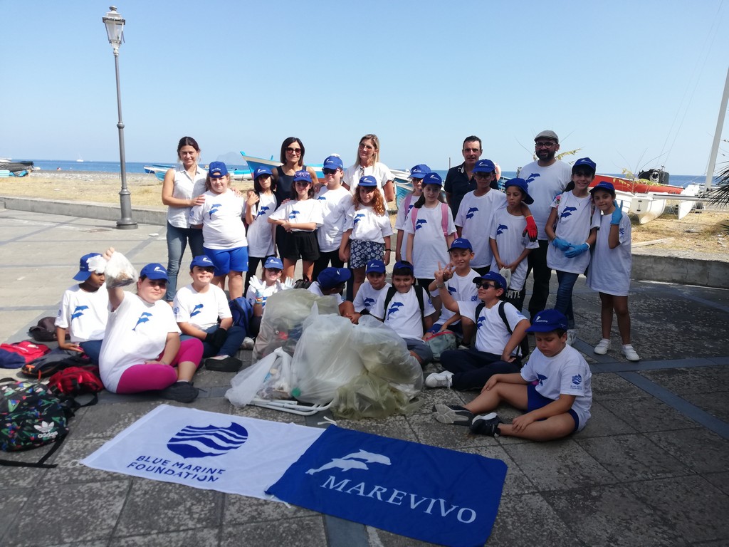 Progetto Adotta una Spiaggia in Sicilia raccolti mozziconi sigaretta