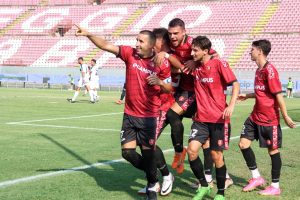 Reggina Fenice-Licata gol rigore Barillà esultanza
