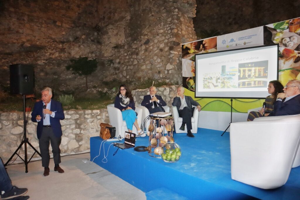 bergamotto castello aragonese