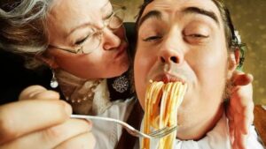 figlio adulto con madre