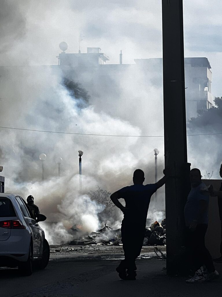 incendio rifiuti viale marconi