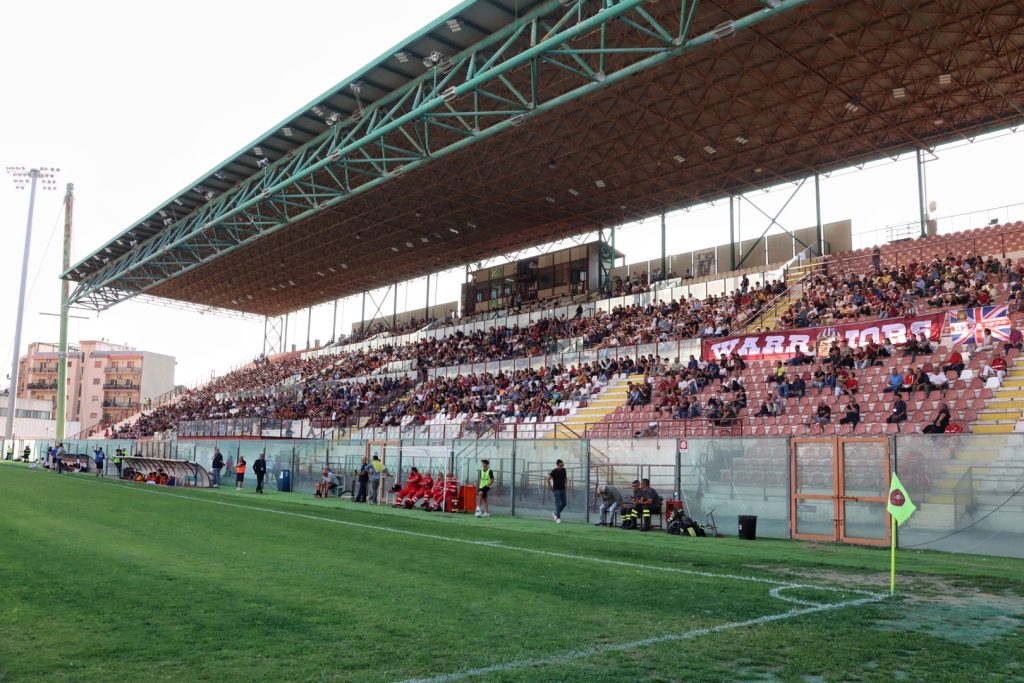 reggina fenice amaranto siracusa tifosi