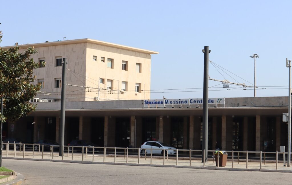 stazione messina