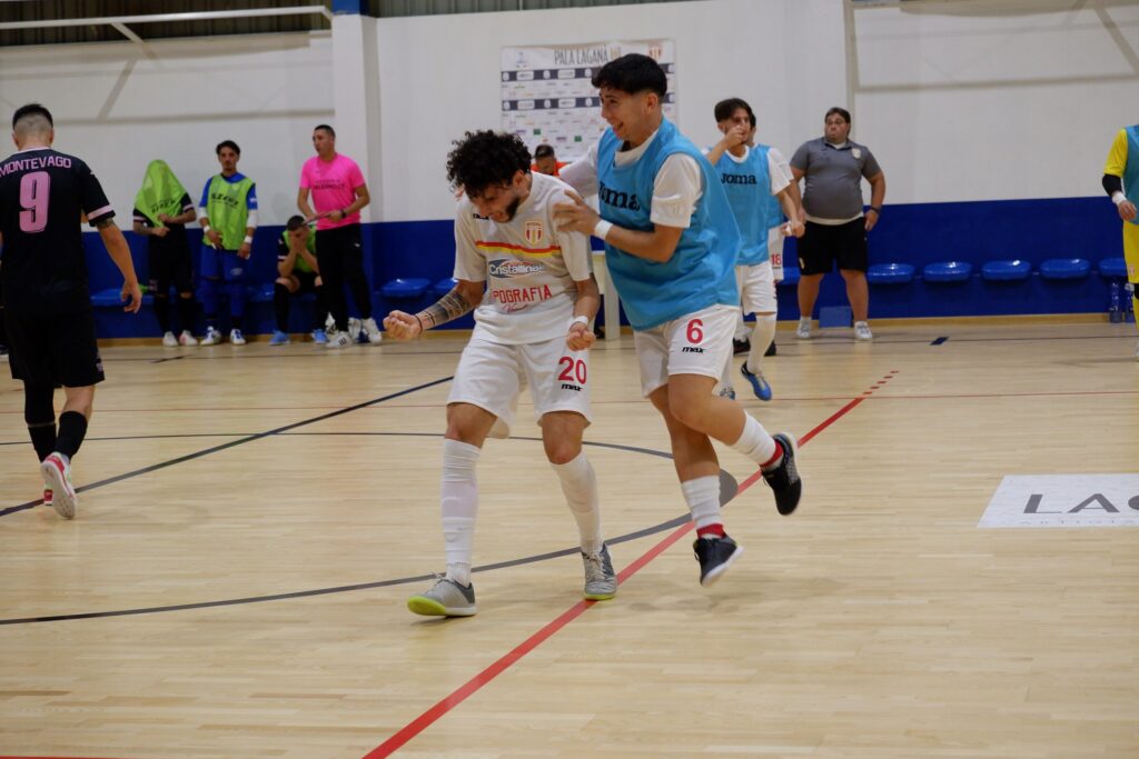 Esultanza finale di Emanuele Fichera (MESSINA FUTSAL)