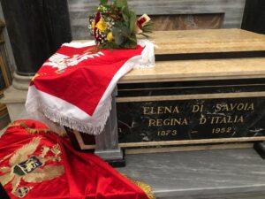 Messina rende omaggio alla Regina Elena