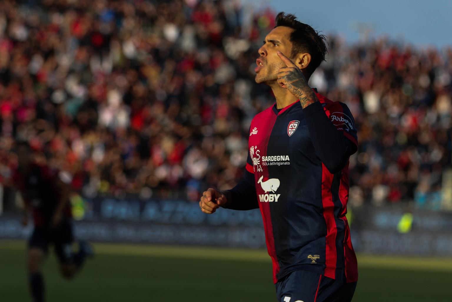 Nicolas Viola esultanza gol Cagliari