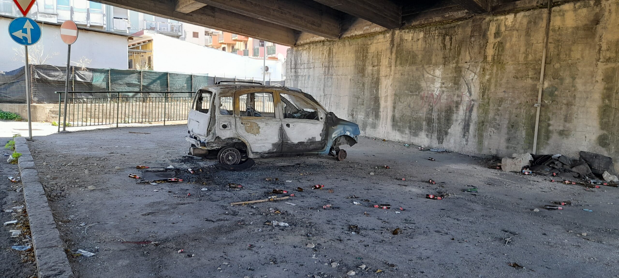 auto bruciata