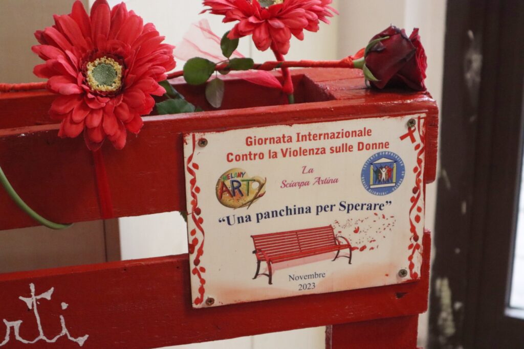 iniziativa contro violenze donne catona