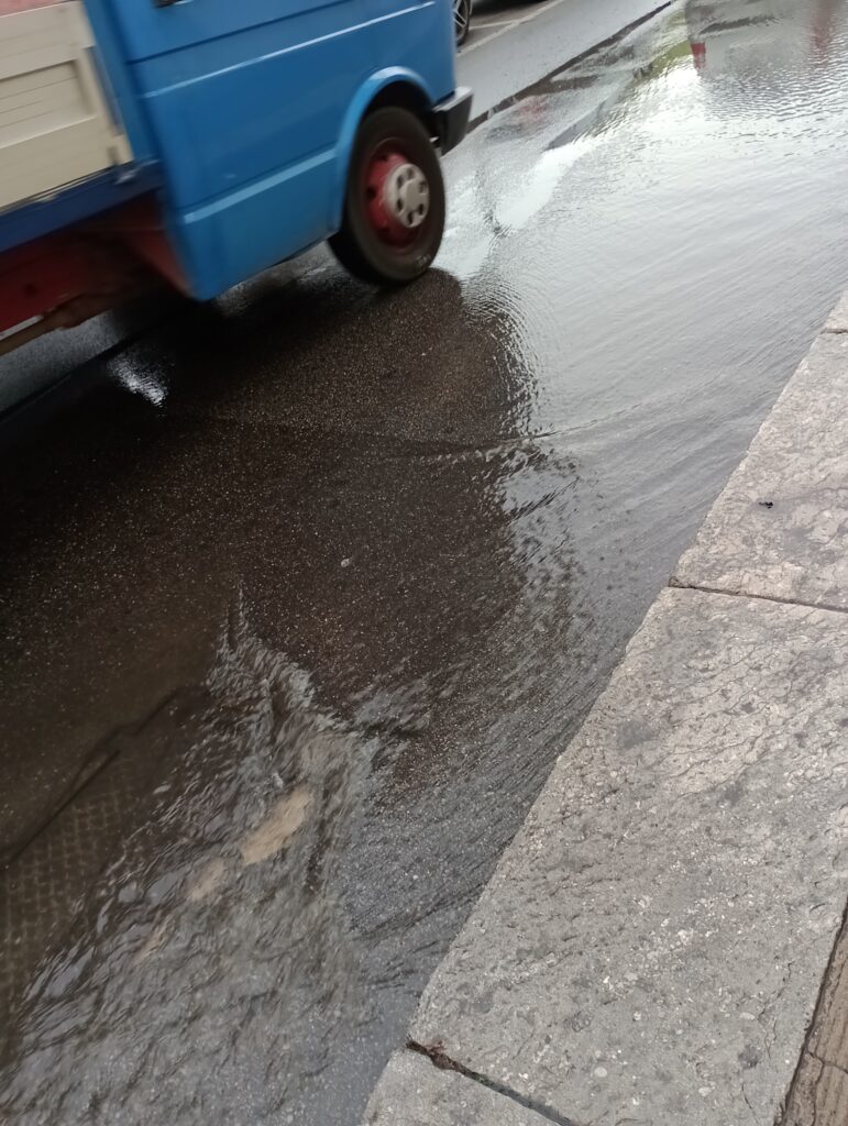 perdita d'acqua via roma reggio calabria