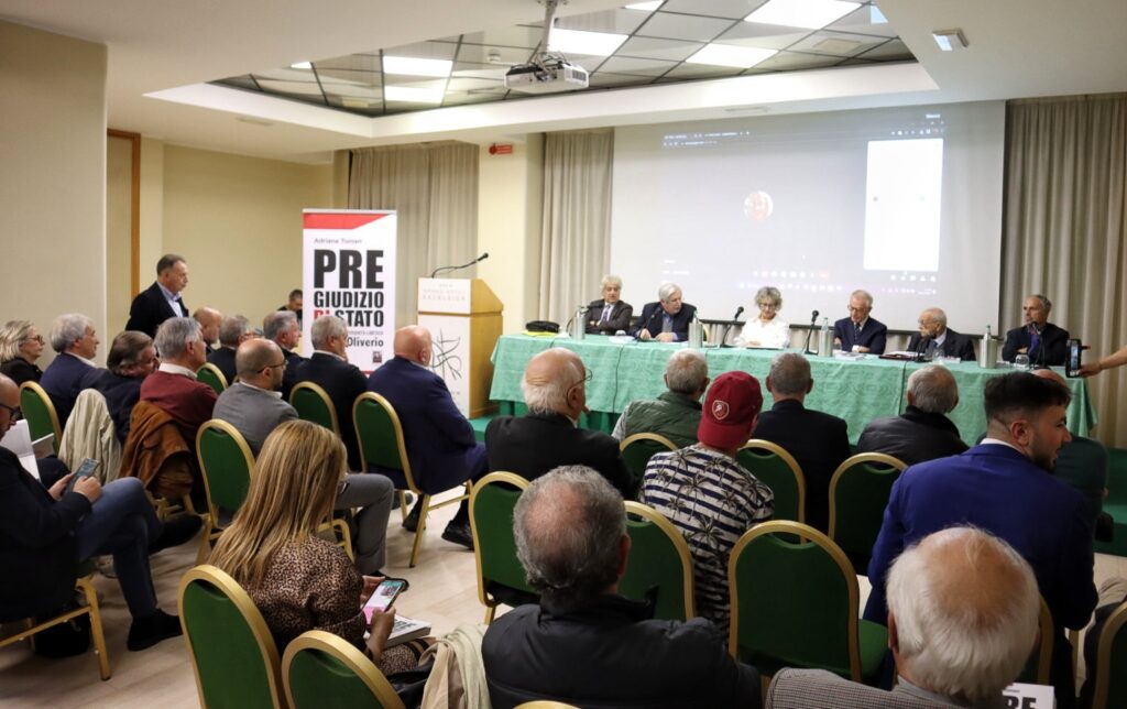 pregiudizio di stato oliverio