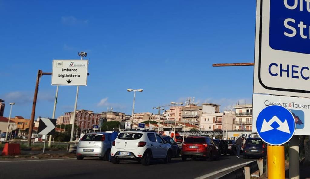 villa san giovanni traffico traghetti