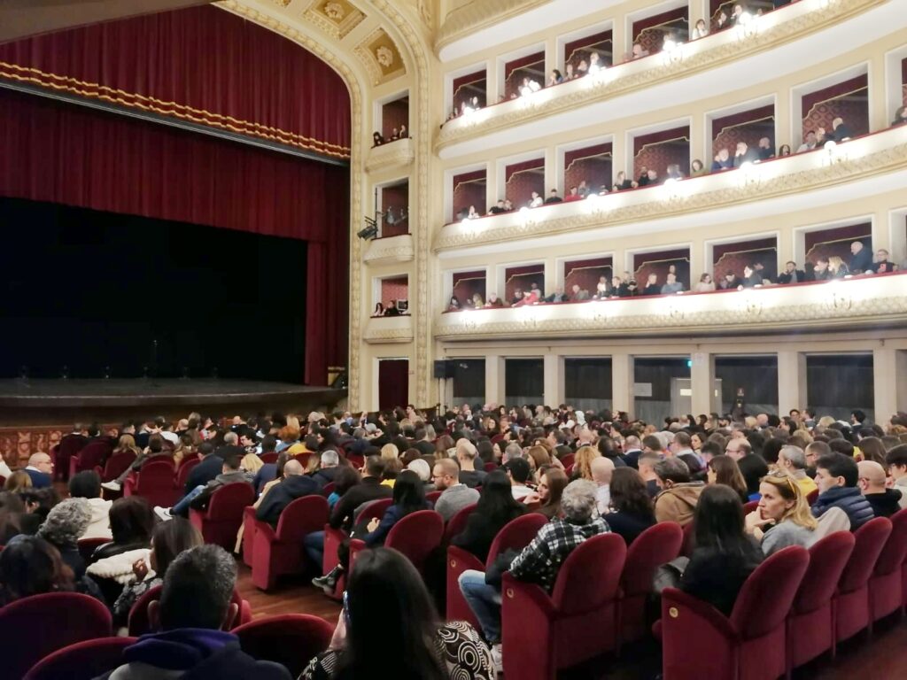 Cilea spettacolo angelo duro