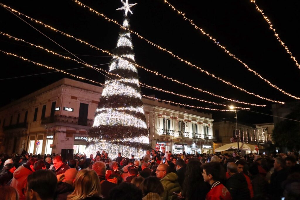 accensione albero natale reggio 2023