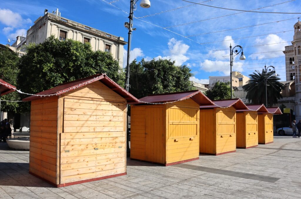 casette di legno piazza duomo reggio calabria