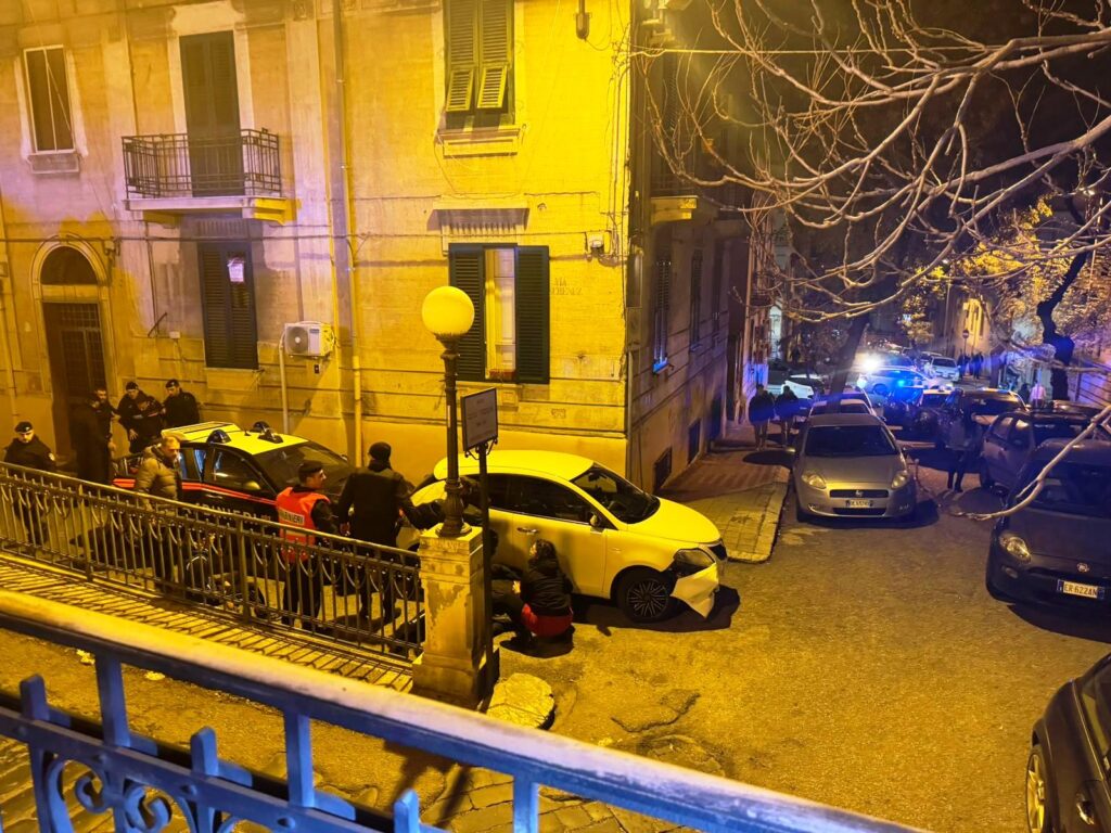 reggio calabria carabinieri feriti