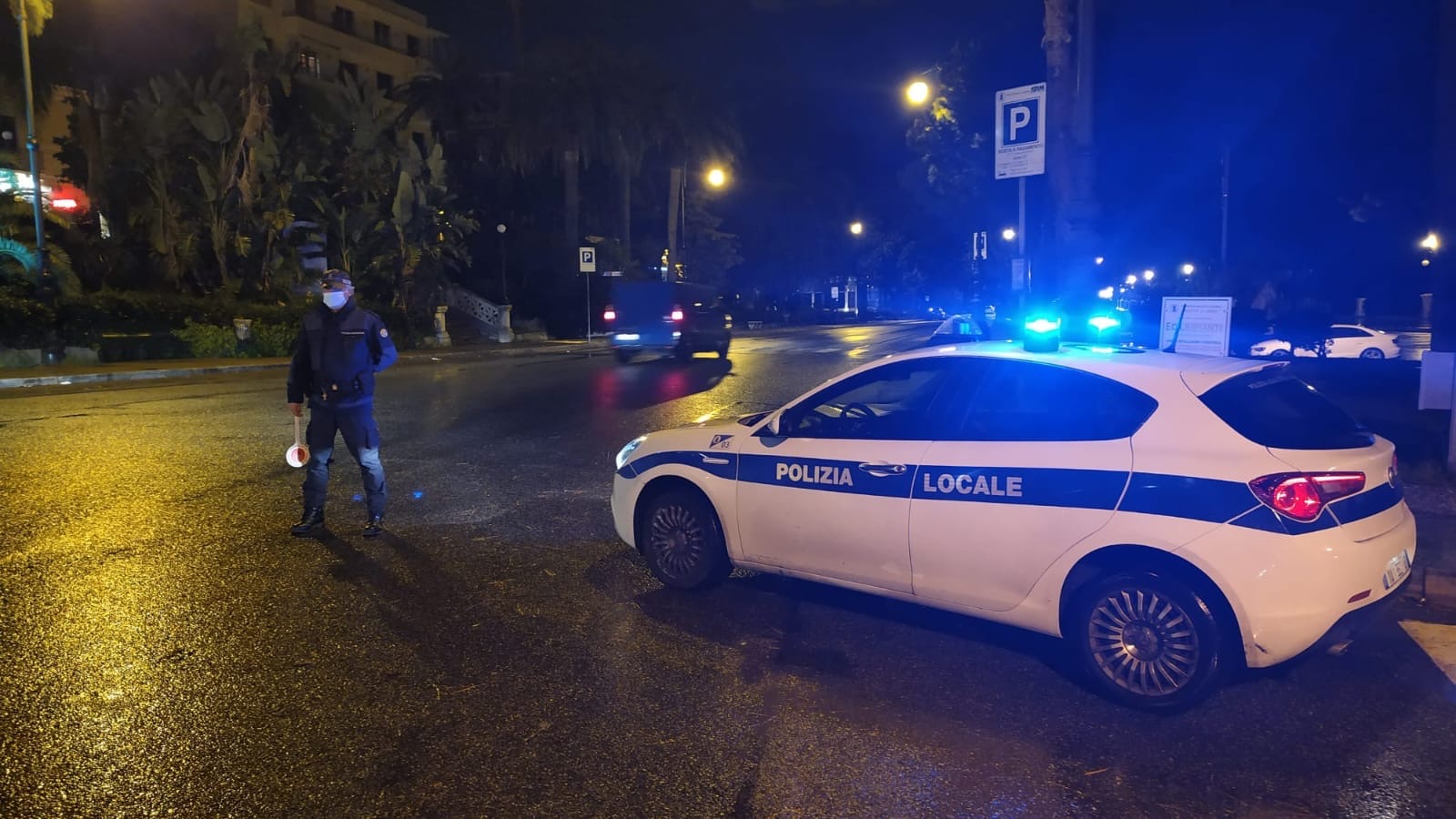 Polizia municipale notte