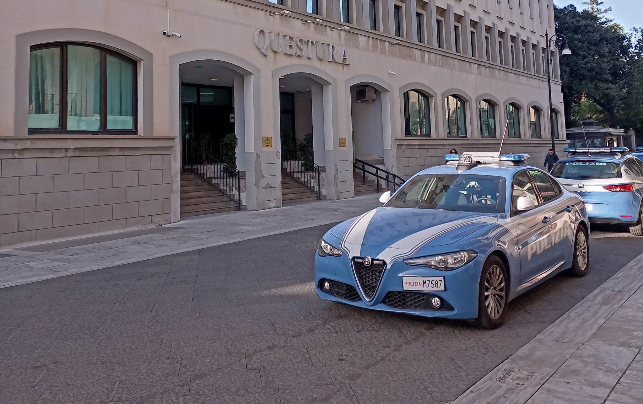 Volanti Questura arresto RC