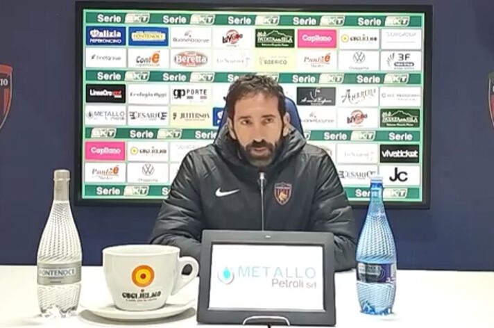 caserta prima di cremonese-cosenza