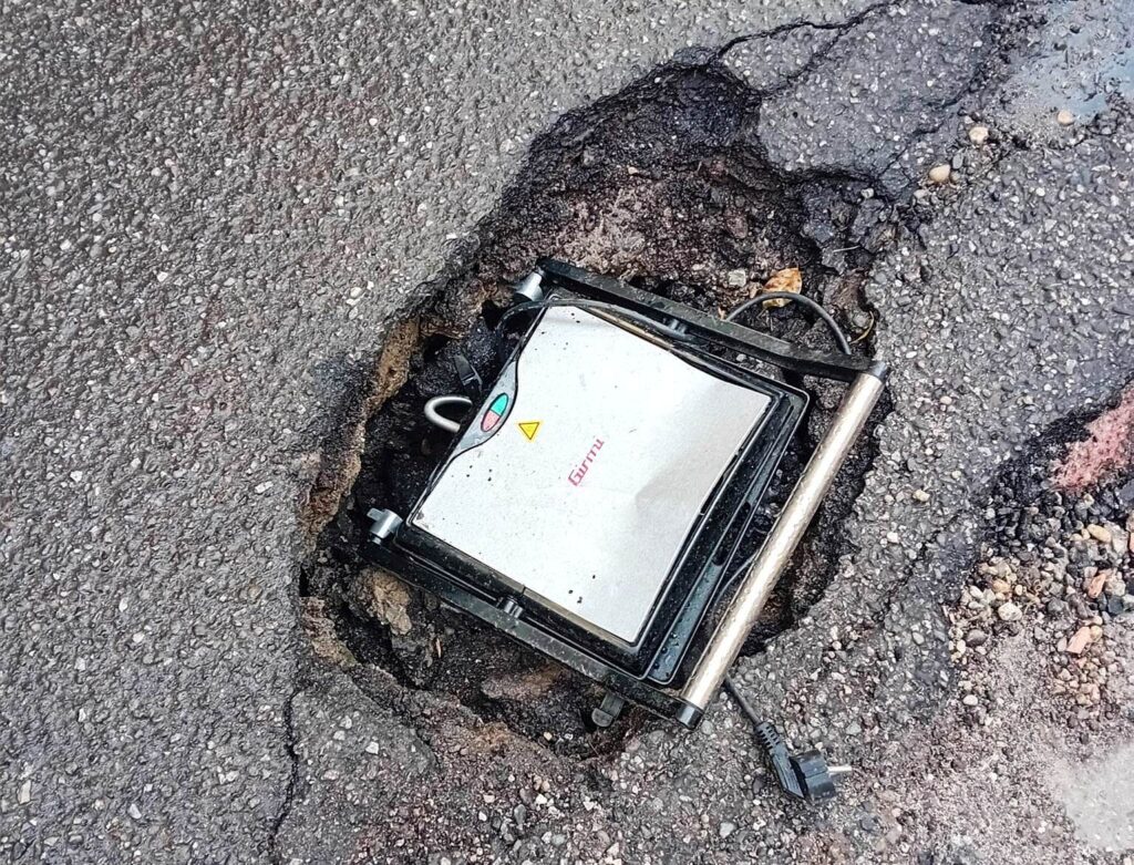 piastra copre buca reggio calabria