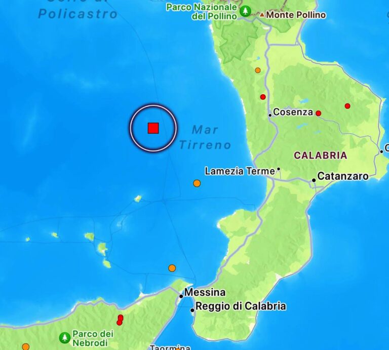 terremoto isole eolie