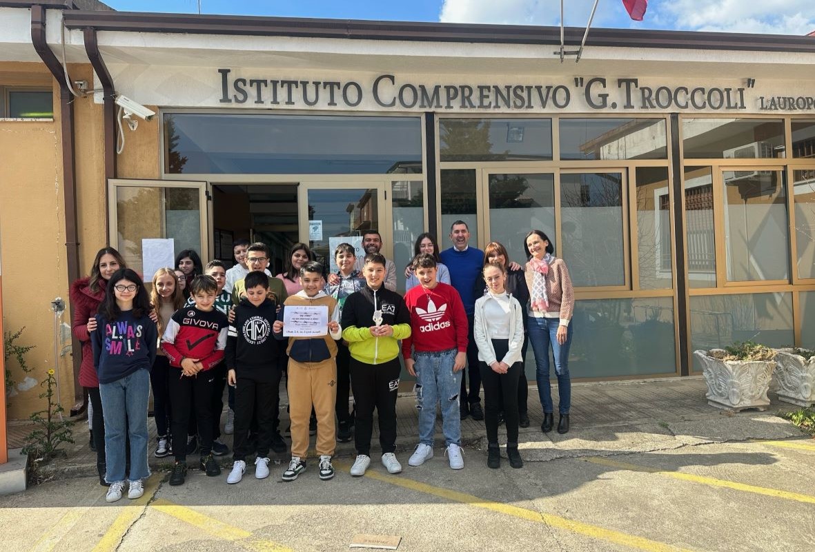 Foto scuola Lauropoli