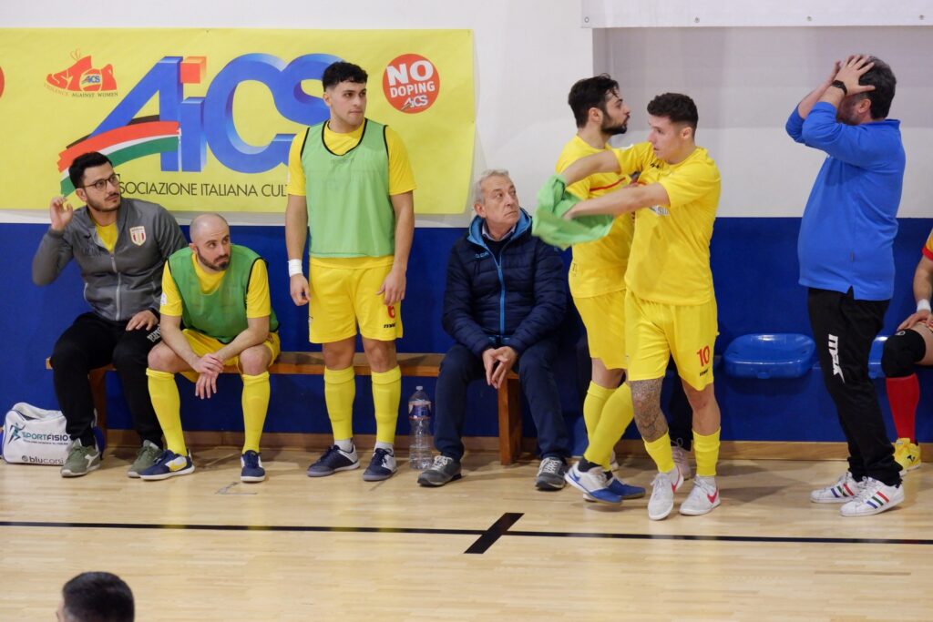 Giocatori in panchina MESSINA FUTSAL