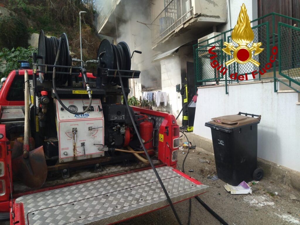 Incendio Messina