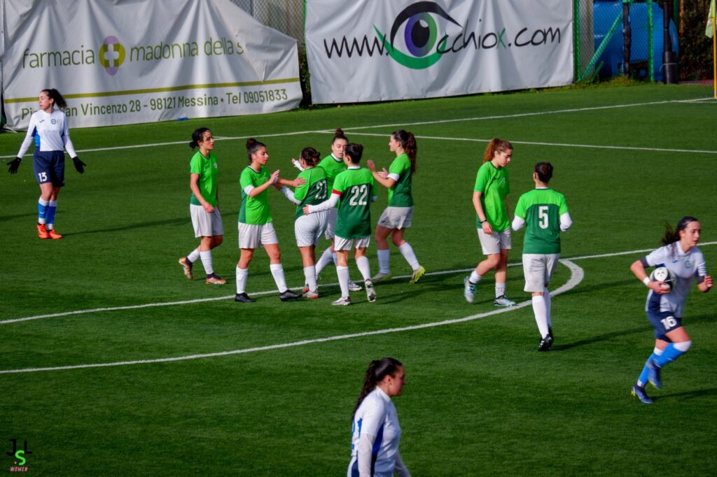 Le neroverdi esultano dopo un gol (JSL WOMEN)
